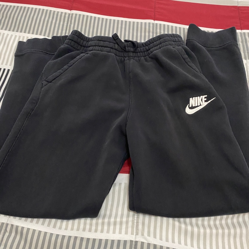 Nike sweatpants for boys